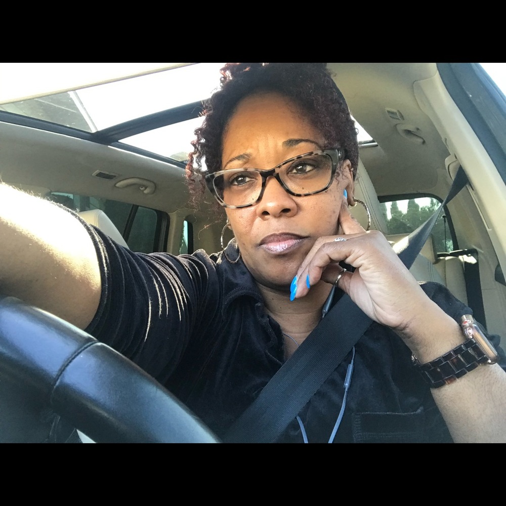 Meet your Posher, Kendra